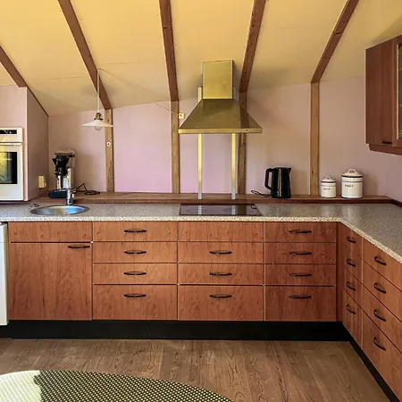 2 Bedroom Awesome In